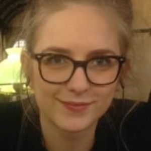 Alba - Prof d'économie - Paris