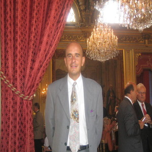 José - Prof d'histoire - Paris