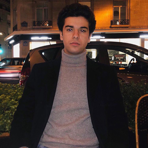 Jean - Prof d'histoire - Paris