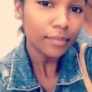 Maeva - Prof de maths - Paris