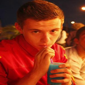 Léo - Prof de maths - Vénissieux