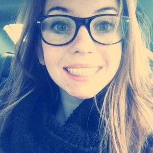 Laura - Prof de maths - Bégaar