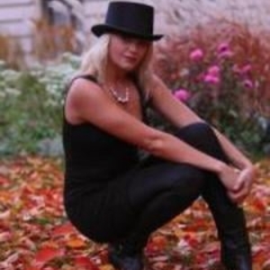 Tanya - Prof de peinture - Paris