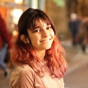 Margot - Prof de philosophie - Paris