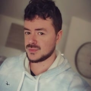 Mathieu - Prof de piano - Nandy
