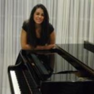 Ángela - Prof de piano - Paris