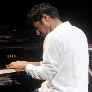 Srungarapa Anurag - Prof de piano - Paris