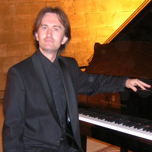 ADAM - Prof de piano - Sainte-Anne