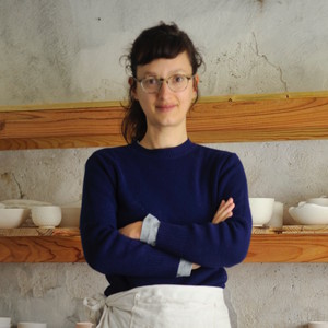 Charlotte - Prof de poterie - Saint-Pierre-Saint-Jean