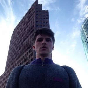 Arthur - Prof de philosophie - Paris
