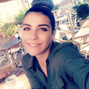 Marion - Prof d'économie - Vence