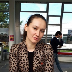 Indira - Prof de russe - Noisy-le-Grand