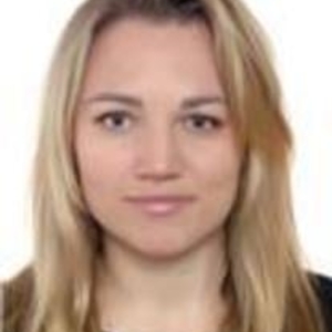 Lucie - Prof de russe - La Rochelle