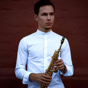 Valentin - Prof de culture générale - Paris