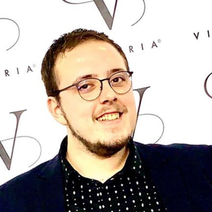 Cédric - Prof de marketing - Rothbach