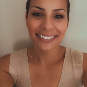 Saliha - Prof de physique - chimie - Paris