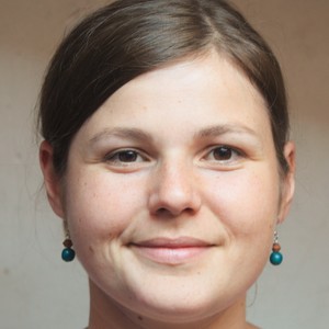 Coralie - Prof d'aide aux devoirs - Avesnes-sur-Helpe