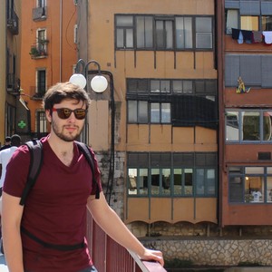 Mathieu - Prof d'histoire - Lyon