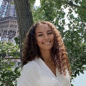 Nouhaila - Prof de maths - Le Vésinet