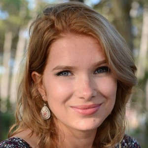 Pauline - Prof d'aide aux devoirs - Suresnes
