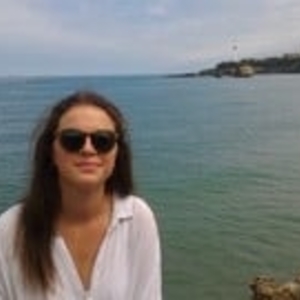 Camille - Prof de SVT - Paris