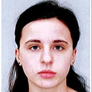Eva - Prof de SVT - Paris