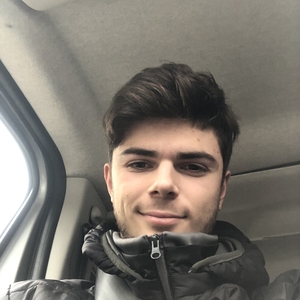 Julien - Prof de football - Henneveux