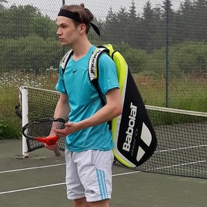 Nel - Prof de tennis - Quintin