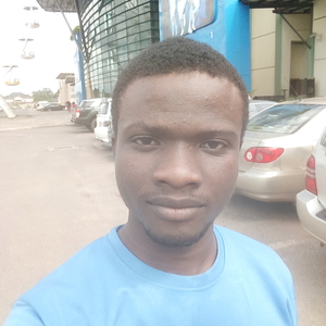 Olanrewaju - Prof de biologie - Ota