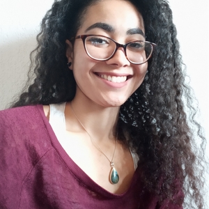 Isis - Prof de yoga - Montpellier