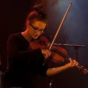 Manon - Prof de violon - Viry