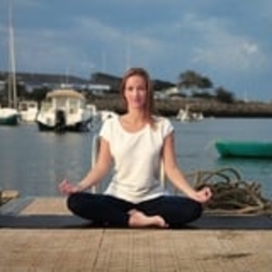 Jesahelle - Prof de yoga - Guérande