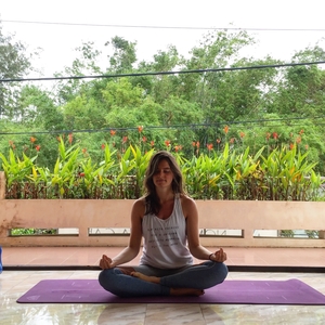 Louise - Prof de yoga - Paris
