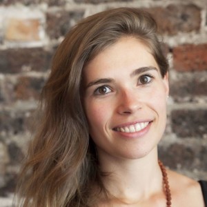 Carine - Prof de yoga - Beaujeu