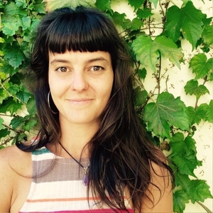 LUCIA - Prof de yoga - Paris