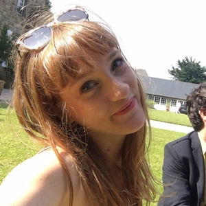 Louise - Prof de couture - Paris