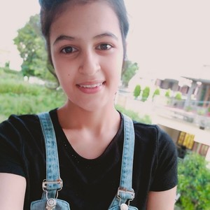 Ishika - Prof de maths - Nawanshahr