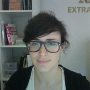 Charlotte - Prof de couture - Paris