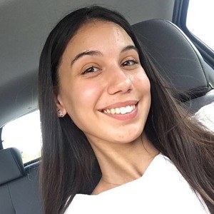 Leila - Prof d'initiation informatique - Rieux