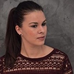 Laura - Prof de danse contemporaine - Thoiry