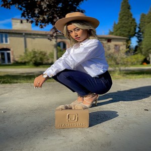 Zineb - Prof de danse - Ricaud