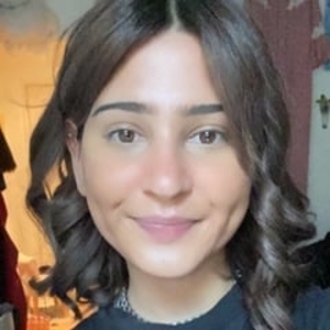 Manon - Prof de maths - Paris