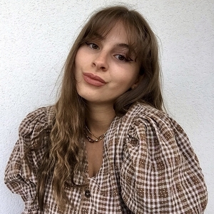 Céline - Prof de couture - Langon