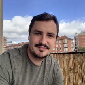 Louis - Prof de graphisme - Joinville-le-Pont