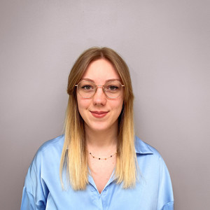 Romane - Prof d'anglais - Paris