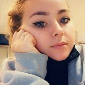 Elyna - Prof d'aide aux devoirs - Vendôme