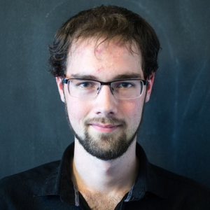 Eric - Prof d'initiation informatique - Paris