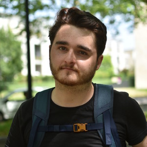 César - Prof d'initiation informatique - Talence