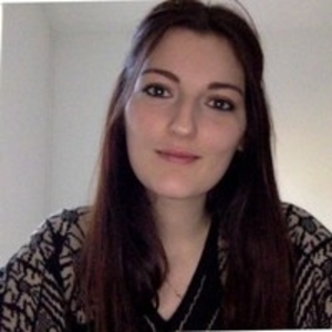 Claudia - Prof d'initiation informatique - Toulon