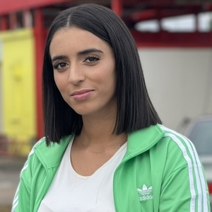 Ines - Prof de maths - Saint-Julien-de-la-Liègue